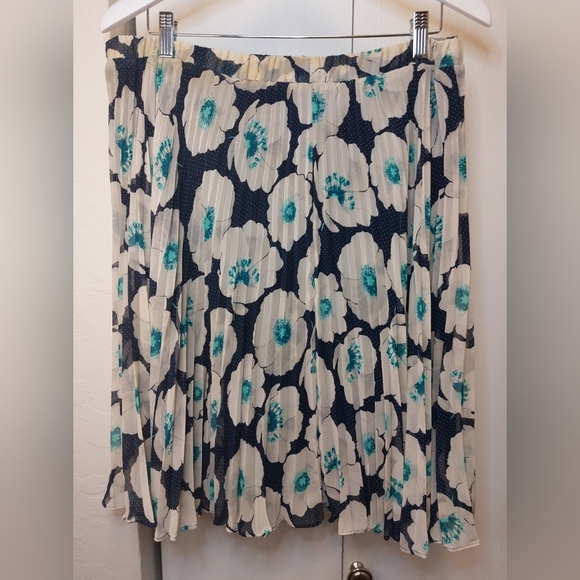 Maison Jules Pleated Sheer Overlay Floral Skirt Size XL Office Boho Flirty - Picture 4 of 9